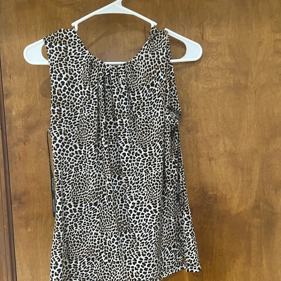 GUC - Picture 1 of 2